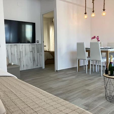 Coqueto Apartamento De Playa Con Piscina Y Terraza Валенсия Экстерьер фото