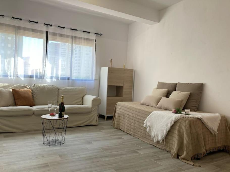 Coqueto Apartamento De Playa Con Piscina Y Terraza Валенсия Экстерьер фото